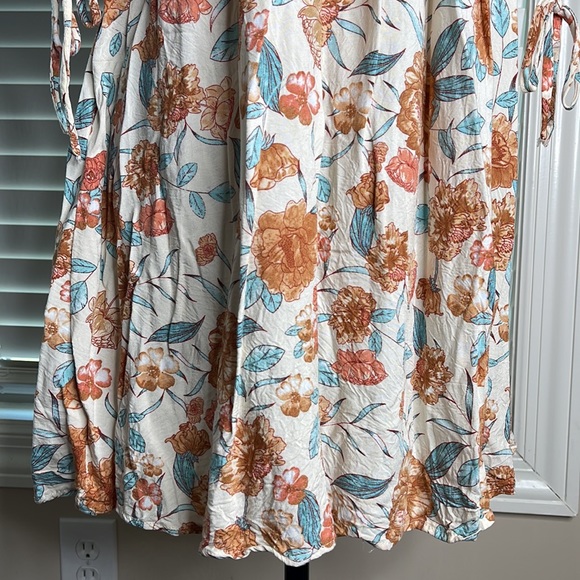 Floral Mini Dress - Picture 5 of 6